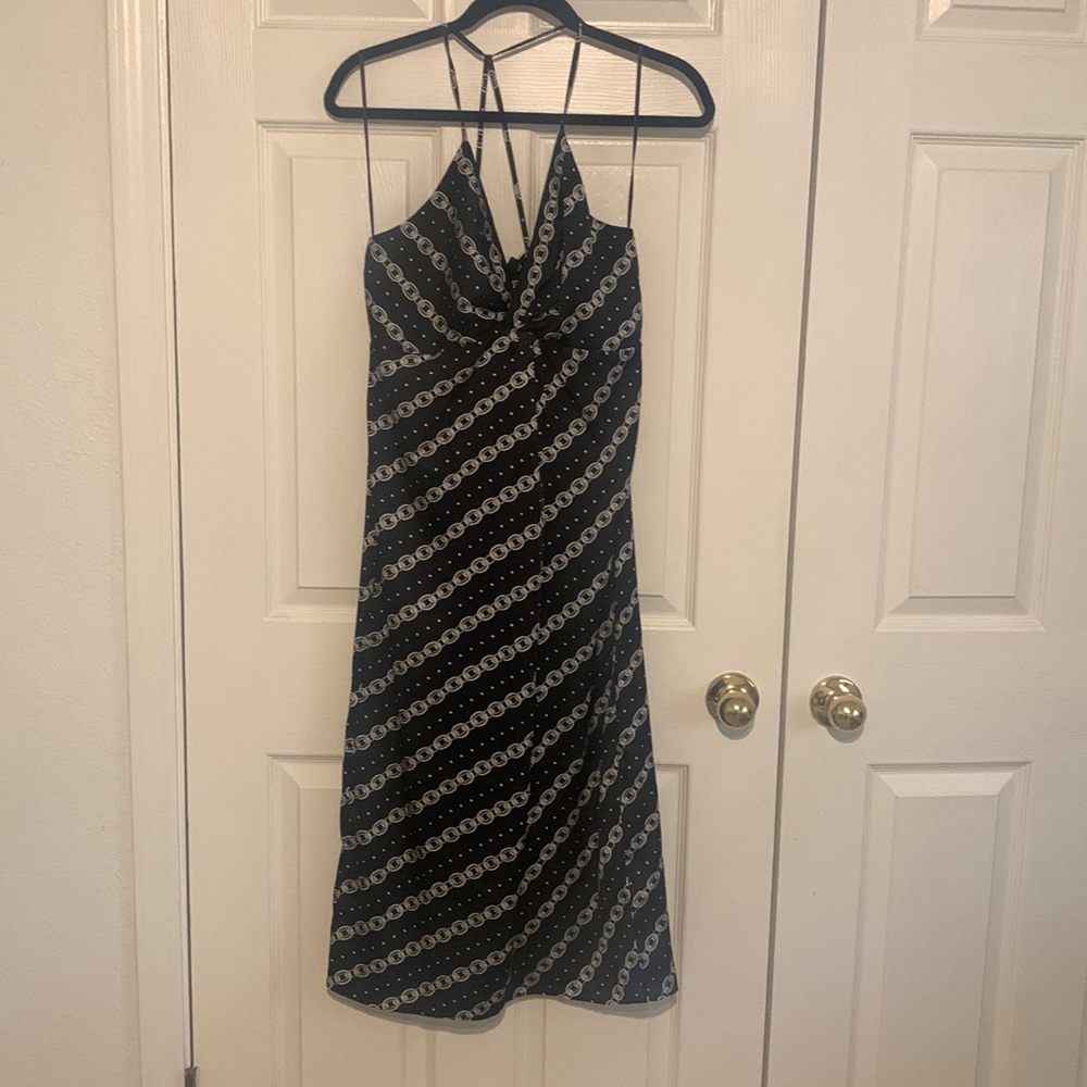 Beautiful NWT chain link pattern dress!